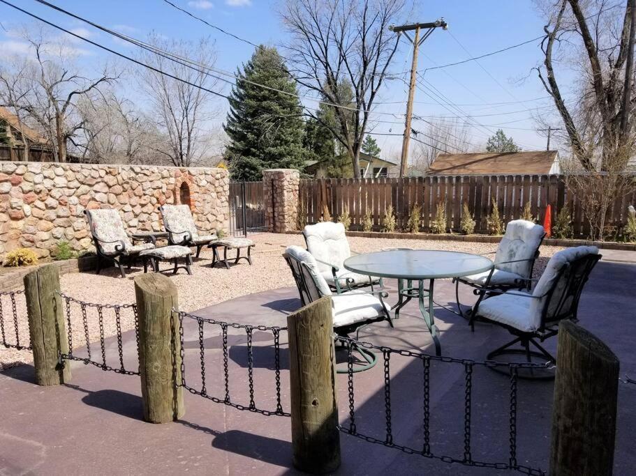 Your Home In Colorado Springs Exterior foto